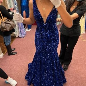 Sherri Hill size 2 royal blue prom dress